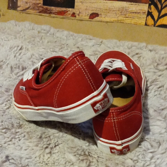 Vans Men's Bold Red Sneakers - Picture 4 of 6